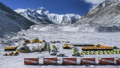everest-studio-pandemia-turisti