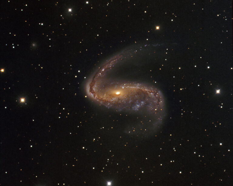 Hubble galassia uncino supernova
