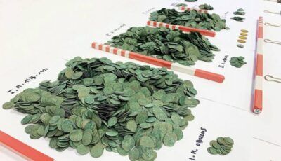 Scoperto un tesoro di migliaia di monete antiche in una fattoria in Ungheria