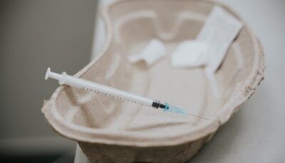 astrazeneca-problemi-vaccini-effetti-collaterali