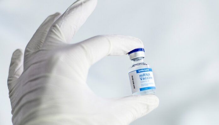 covid-19-dose-vaccino-varianti