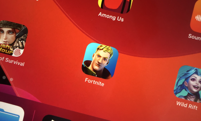 Apple Fortnite app