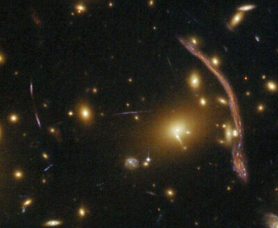 Hubble oggetto spaziale