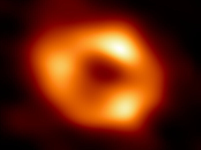 astronomia buco nero galassia