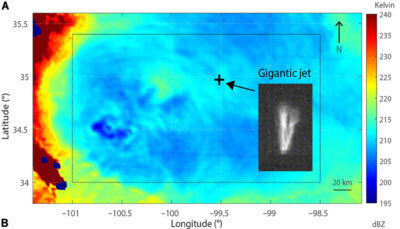 Un gigantesco fulmine a getto ha raggiunto i confini dello spazio