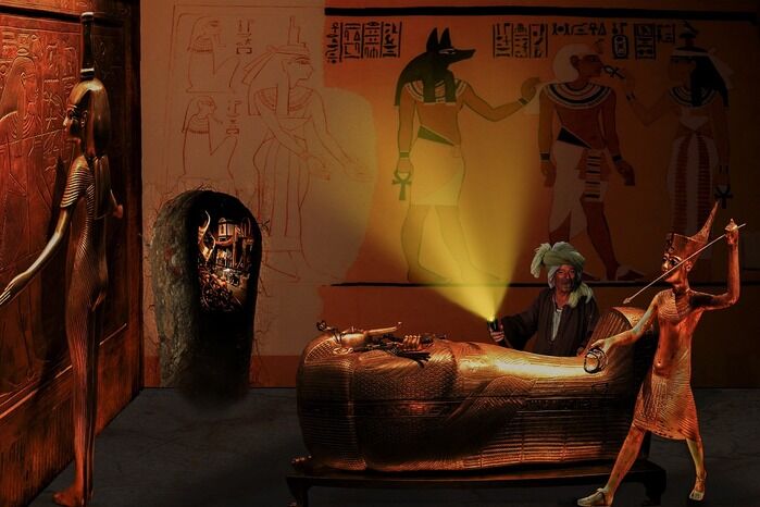 Nefertiti tomba Tutankhamon