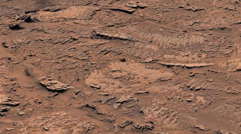 Curiosity trova tracce di acqua e onde nel passato di Marte