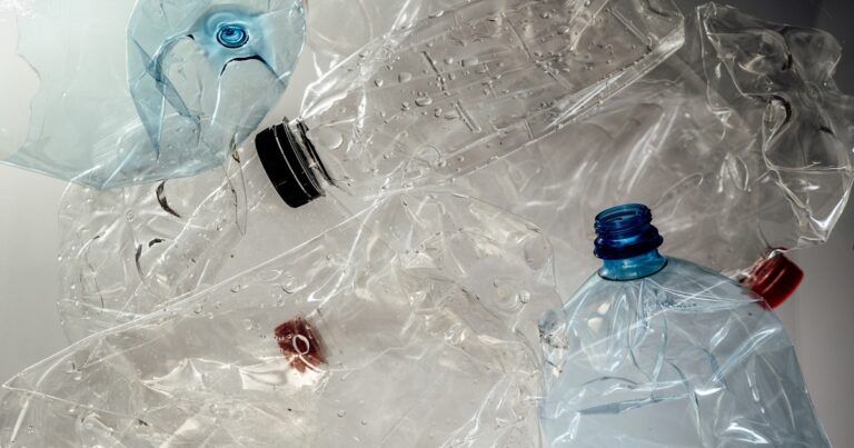 plastica-piove-parigi-clima