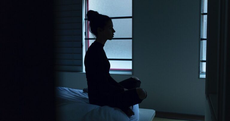 depressione-sonno-effetti-contraddittori