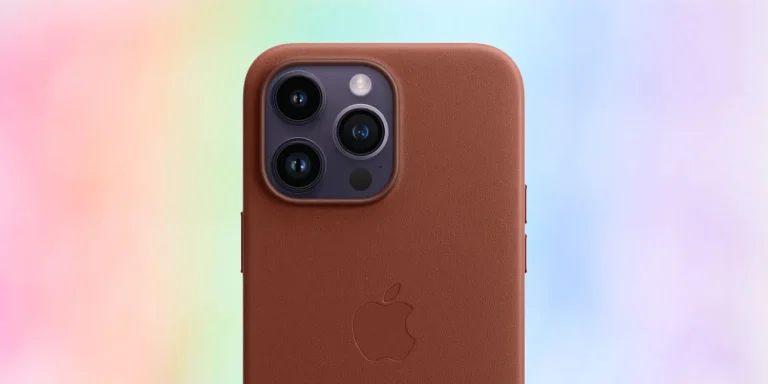 iPhone 15 cover pelle