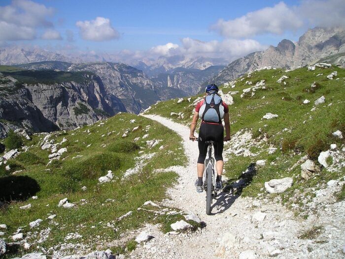 pedalata benefici mountain bike