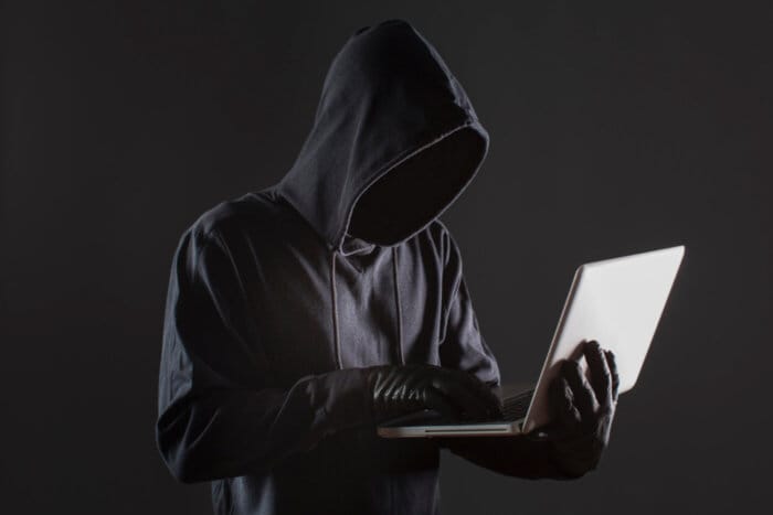 Truffa online e-mail