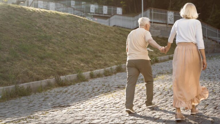 camminata curva declino cognitivo anziani