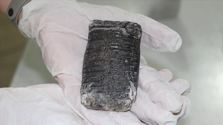 Ritrovata la più antica scrittura di compravendita su tavoletta cuneiforme: risale a 3800 anni fa