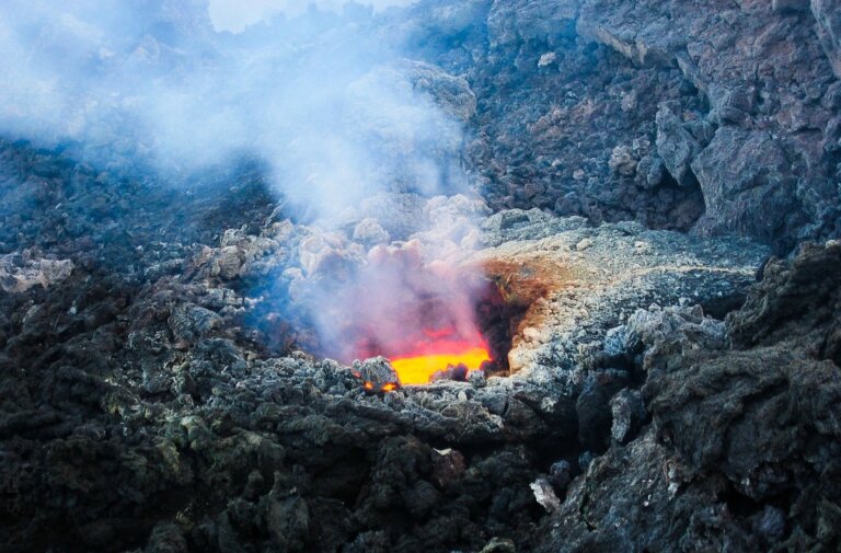 eruzioni Etna Stromboli coincidenza connessione
