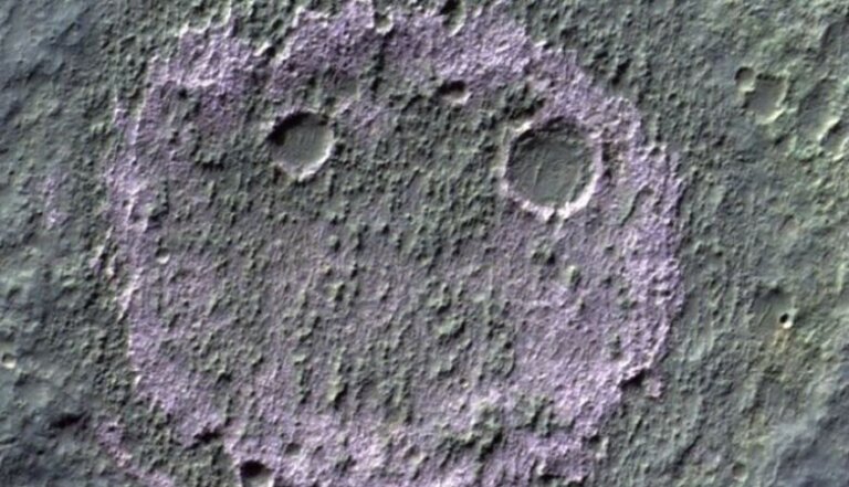 Marte: Un’Antica “Faccina Sorridente” Potrebbe Contenere Segni di Vita