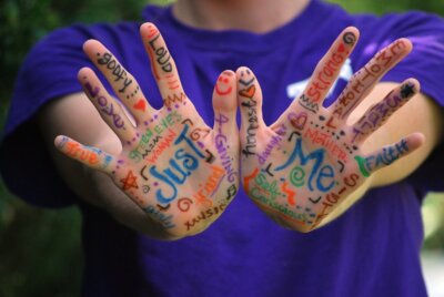 linguaggio universale emozioni suoni
