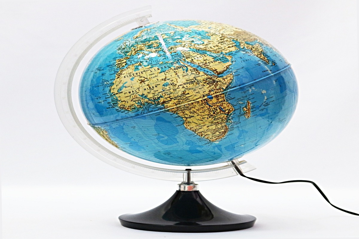 marea terrestre gravità superficie Terra