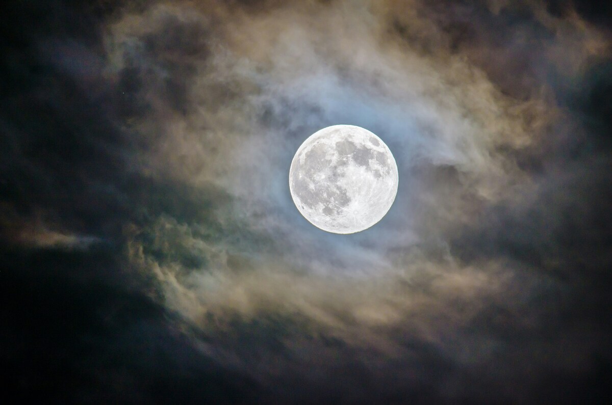 asteroide killer di città Luna