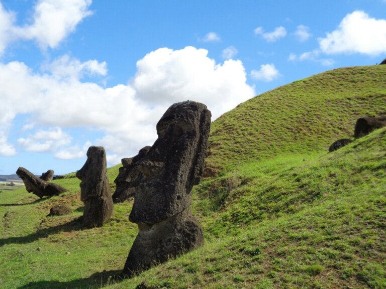 Isola di Pasqua costruzione dei Moai