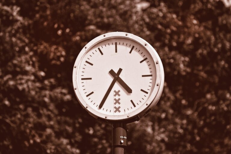 ritardo gioia procrastinazione
