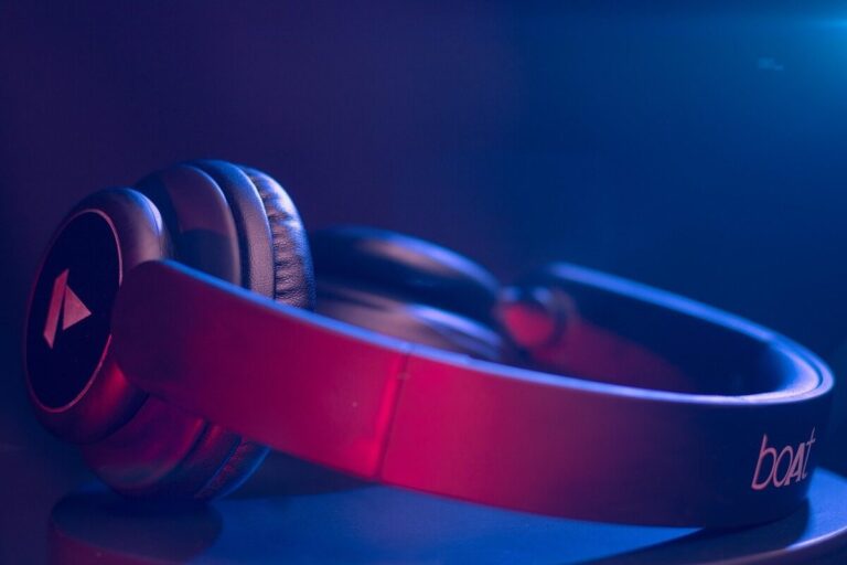canzoni adolescenza identità