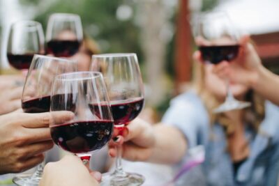 vino bianco rosso cuore
