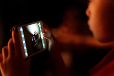 smartphone 12 anni rischi mente