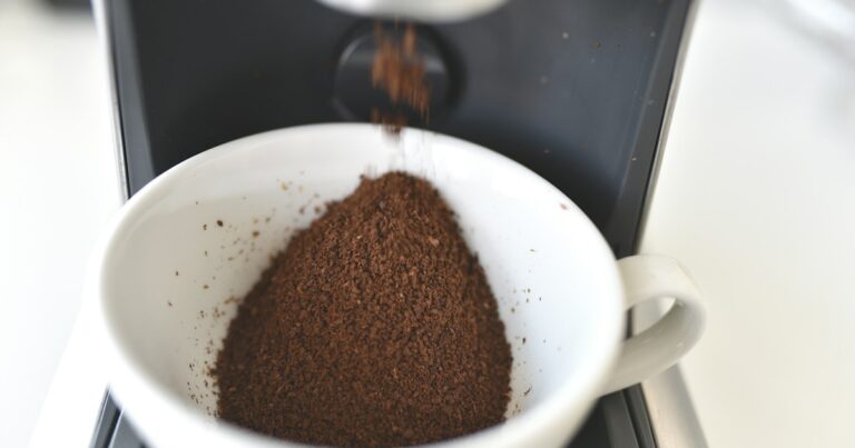 avanzi-caffè-utilizzo-ambiente