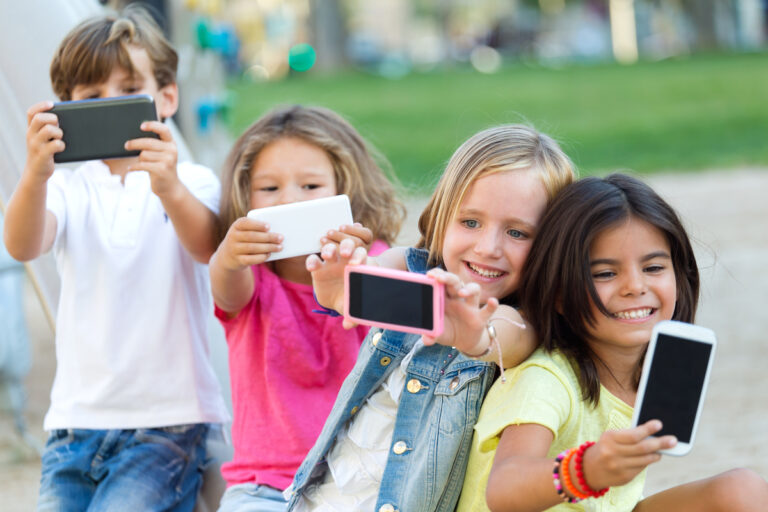 bambini social media