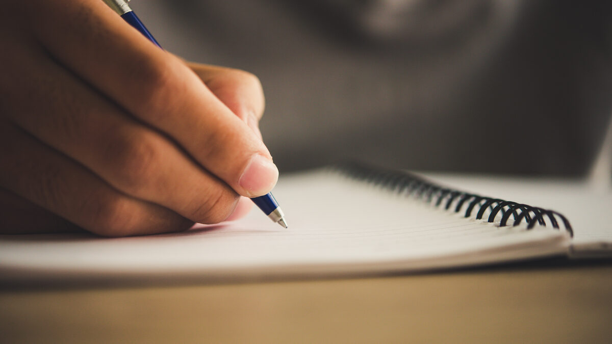 scrivere a mano cervello