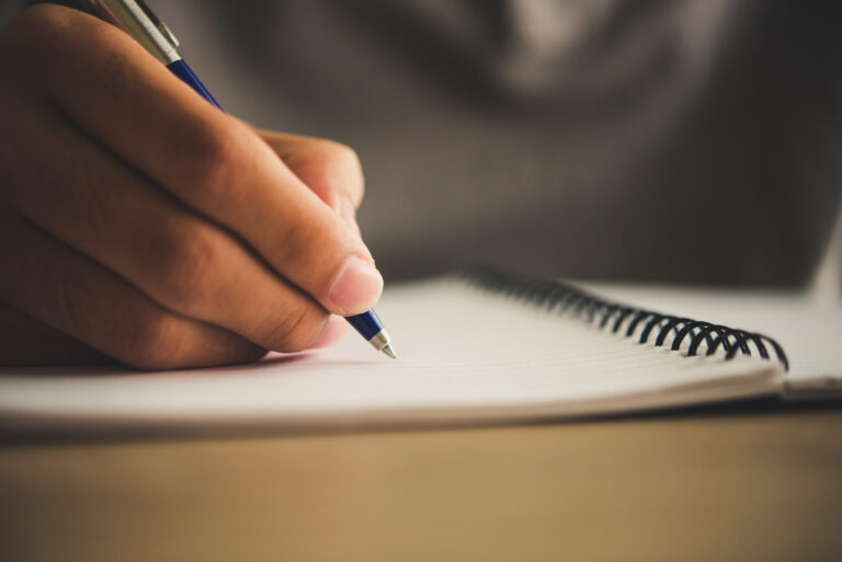 scrivere a mano cervello